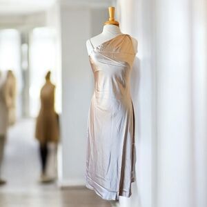 Elegant One-Shoulder Satin Dress